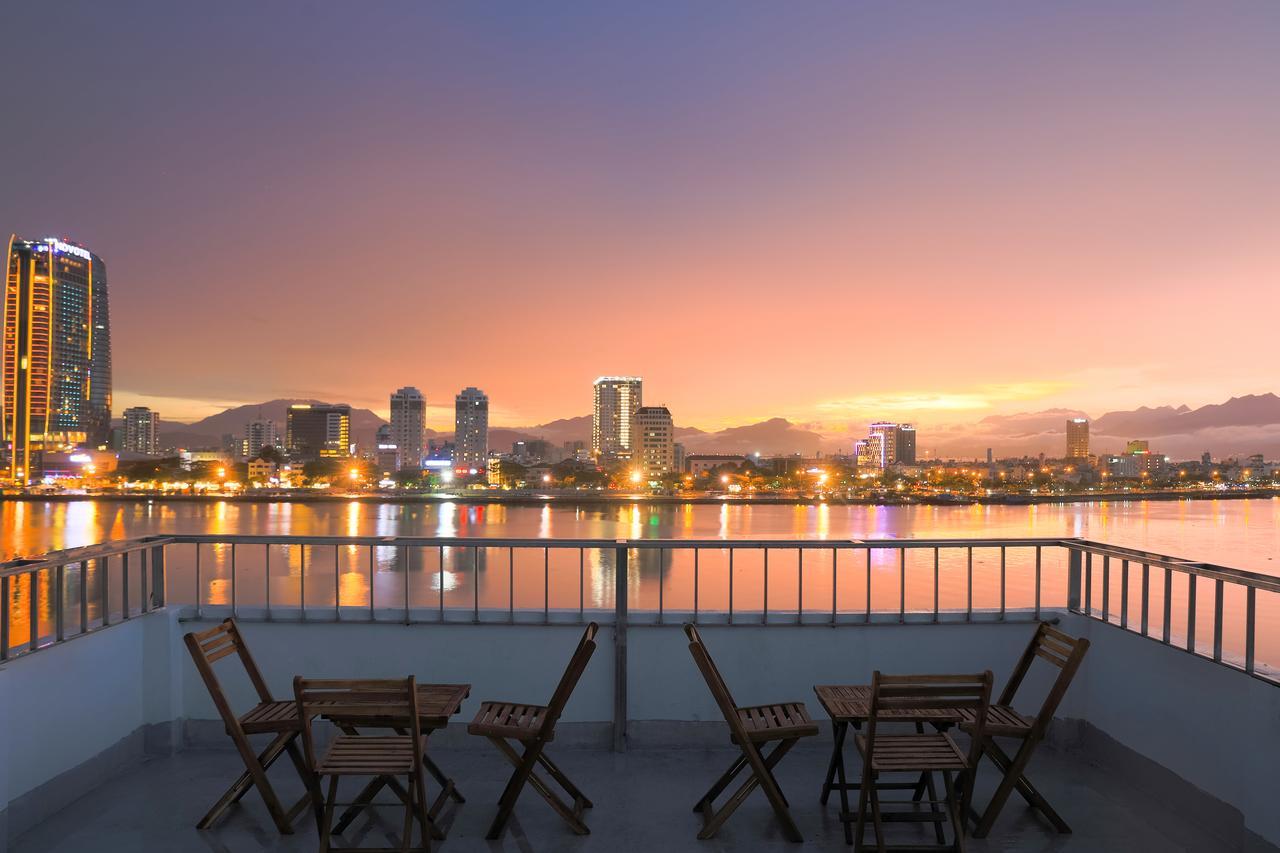 Vitalis Riverside Khách sạn Đà Nẵng
